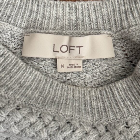 LOFT Grey Sweater - Size M - Picture 3 of 3